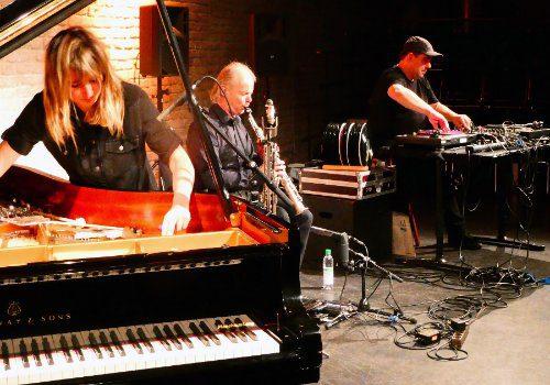 Ensemble a spielt